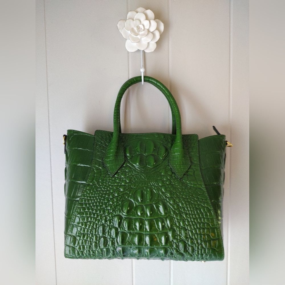 Green Croc Embossed Leather Satchel Shoulder Statement Bag. Quiet Luxury.